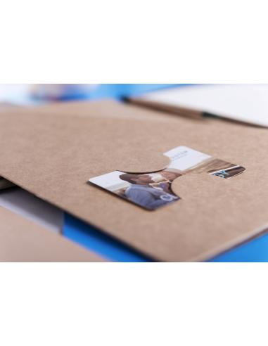 Carpeta porta documentos A4 Rio de cartón reciclado con bolígrafo y libreta PERSONALIZABLE