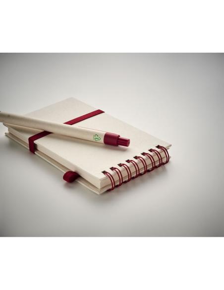 Libreta espiral A6 Montenegro con bolígrafo hecha con tetrabricks reciclados PERSONALIZABLE